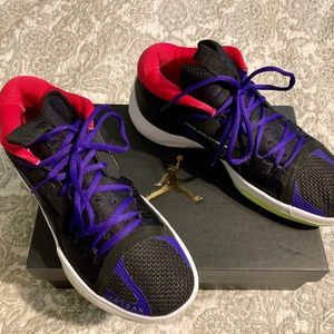 Jordan Zoom Separate - Like New Basketball Shoes With Box